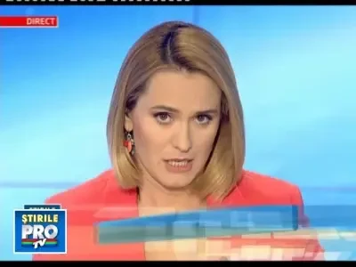 Imagini de groaza cu un vas de croaziera prins de furtuna in Pacific