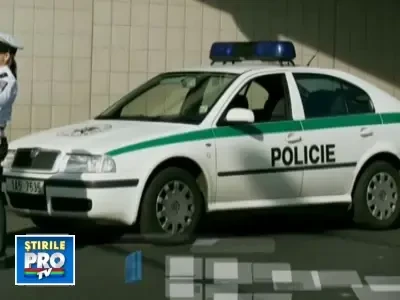 Aveti grija sa nu va impiedicati in timpul mersului. Ghid pentru politisti