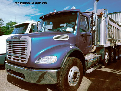 Noroc cu camionul: un accident rutier i-a salvat viata