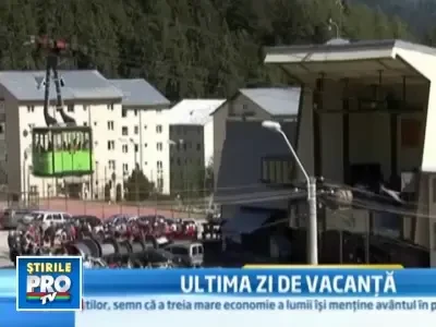 Weekend de vis pentru mii de turisti care au ales muntele