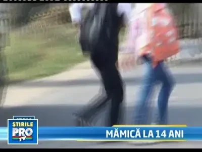 Scutece in loc de rechizite. A aflat ca fiica de 14 ani e gravida in luna 7