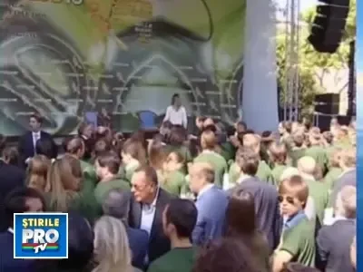 Din gafa-n gafa! Berlusconi: femeile stau la coada sa ma insor cu ele