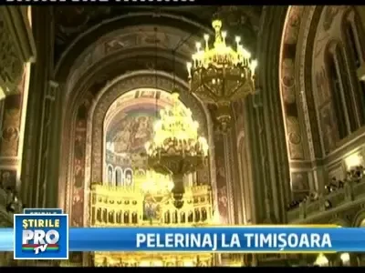 Mii de credinciosi la moastele Sfantului Iosif cel Nou de la Partos