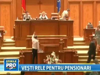 Deputatii au votat: pensiile raman inghetate si anul viitor