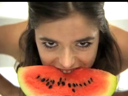 Cea mai sexy reclama facuta vreodata!? Tu ce zici?