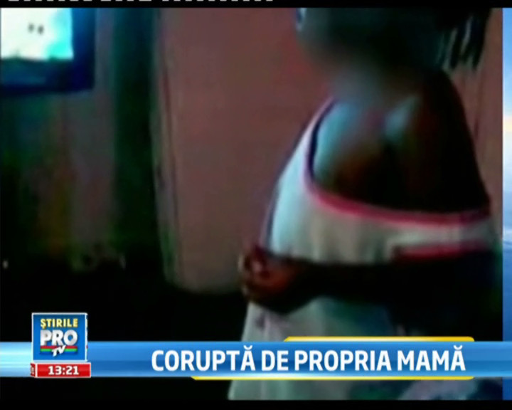 Creier de mama la 21 de ani: si-a invatat fata de 2 ani sa fumeze marijuana