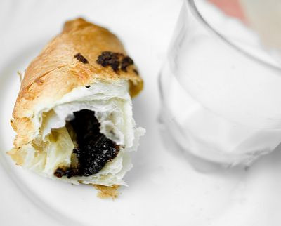 Laptele si cornul de la scoala au imbolnavit 35 de elevi din Constanta