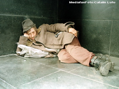 Rusinos. Politisti italieni prinsi luand mita de la vagabonzi