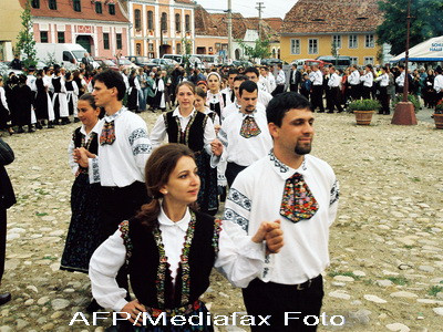 Festivalul sasilor de pretutindeni, la Bistrita. Muzica, traditii, bere
