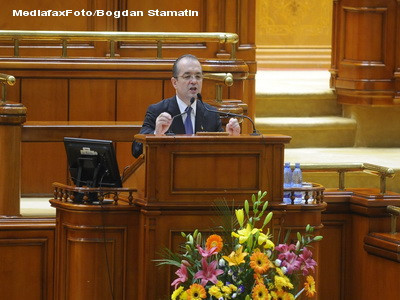 Boc: Guvernul are nevoie de 3-5 miliarde de euro pentru pensii