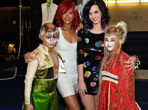 Rihanna vrea un duet cu Katy Perry