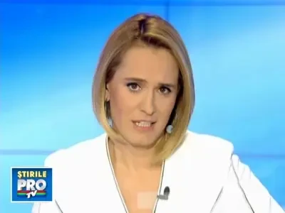 Norocosul! Un caine a cazut de la 20 de metri si a fost salvat de speologi