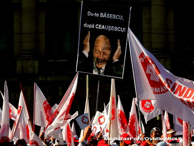 A doua runda de proteste! 1000 de bugetari au iesit in strada