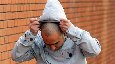 Condamnat la puscarie. Si-a bagat hamsterul in microunde si l-a ucis