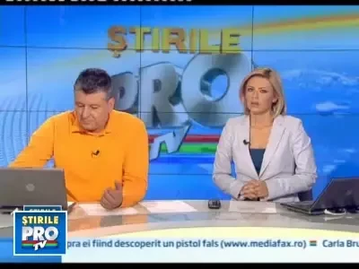 30.000 de euro, facuti scrum! O masina de lux a ars in mijlocul drumului