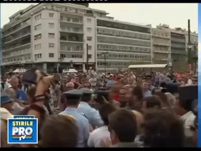 Proteste violente la Atena