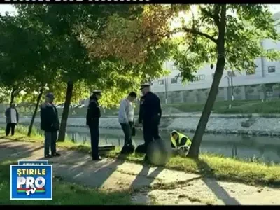 L-au gasit mort pe malul raului Bega. Catelul ii statea alaturi