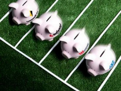 Falsi asistenti sociali strang donatii de la firme pentru un presupus caz umanitar