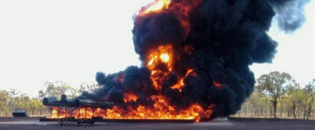 Arde-n flacari! Ce sa fie? Diavolul sau Disco Stu din Familia Simpson?