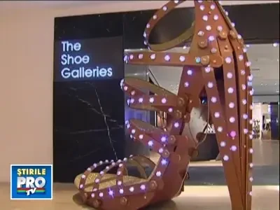 Raiul pe pamant! Cel mai mare magazin de pantofi: 100.000 de perechi!