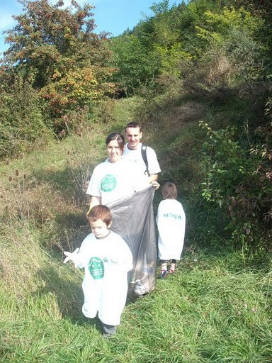 "Let's Do It, World!" 85 de tari vor organiza o zi nationala a curateniei generale