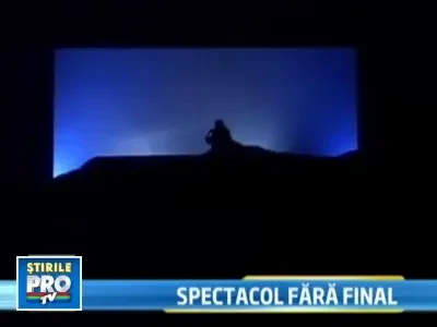 Actorii Teatrului Stanca din Sibiu nu protesteaza pe strazi, ci pe scena