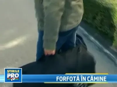 Studentii timisoreni s-au inghesuit sa-si ia in primire camerele de camin