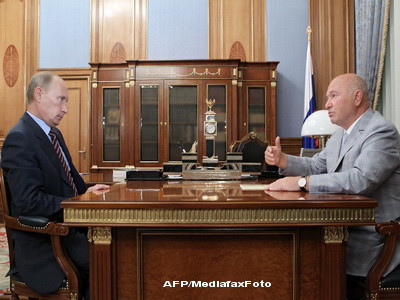 Medvedev l-a demis pe primarul Moscovei, care conducea orasul din 1992