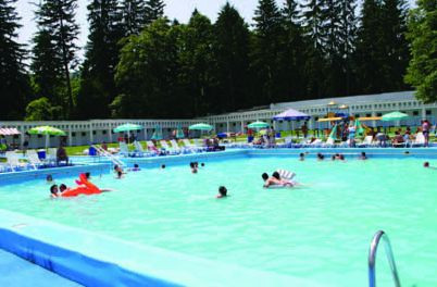 Vacanta aproape de apa, mai ieftina. O noua modalitate gasita de romani