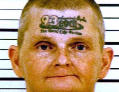 Din categoria mare e gradina: s-a tatuat pe frunte in urma unei farse