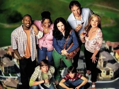 “Ierburi”, serialul de care devii dependent, in premiera la Pro Cinema