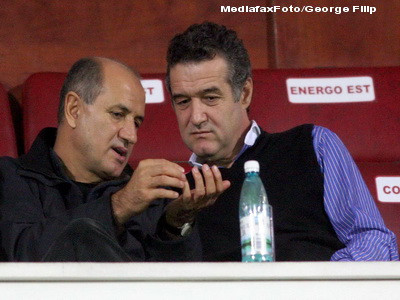 "Nu raspunde. E Satana". Ce scrie pe telefonul lui George Copos cand il suna Gigi Becali