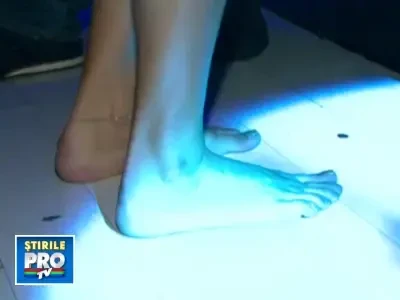 Sexy-Kombat de caritate! Pumni, buze sparte, unghii rupte! VIDEO