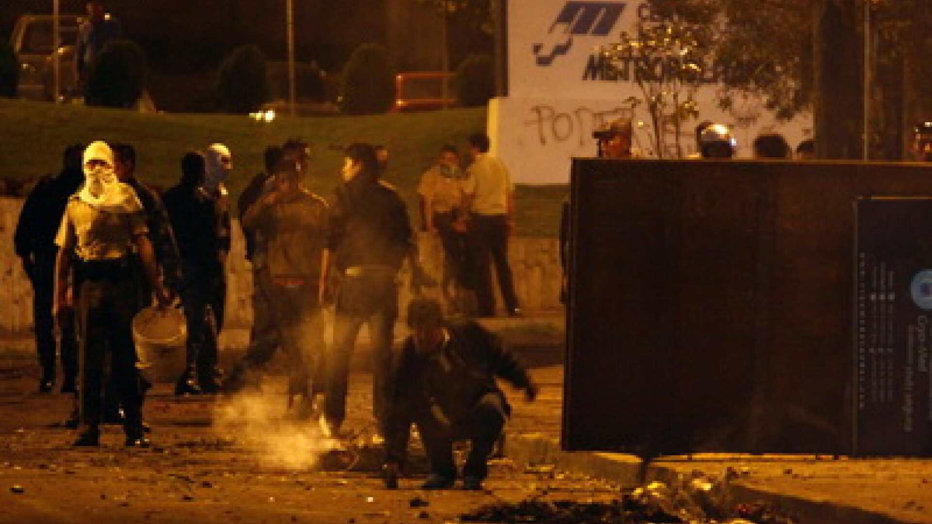 3 morti, 90 de raniti. Presedintelui Ecuadorului, atacat