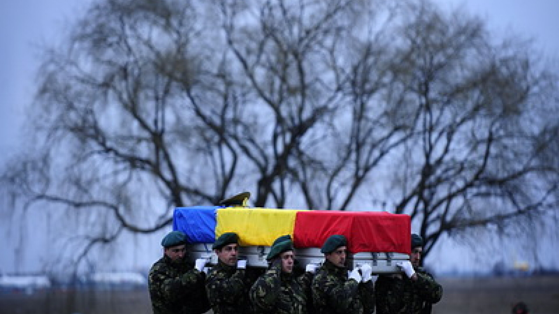 Cazuti in lupta altora. Soldatii romani morti in Afganistan, repatriati