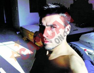 Revista presei: Goooool! Adrian Cristea s-a pozat in costumul lui Adam!