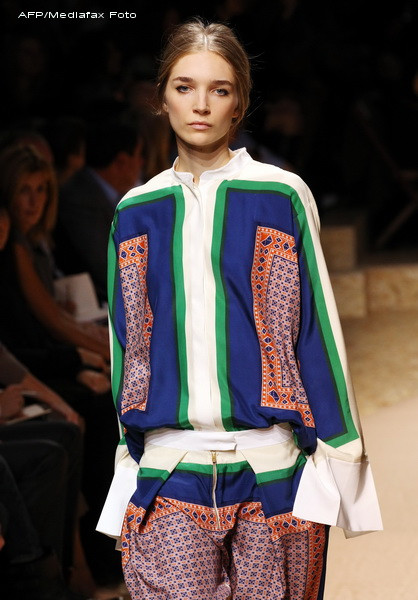 Elegant, sofisticat si sobru - moda de toamna la Paris Fashion Week