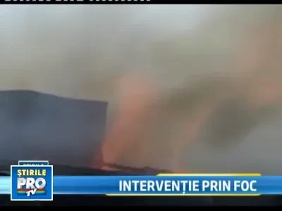 Incendiu de proportii in Braila: o casa s-a facut scrum