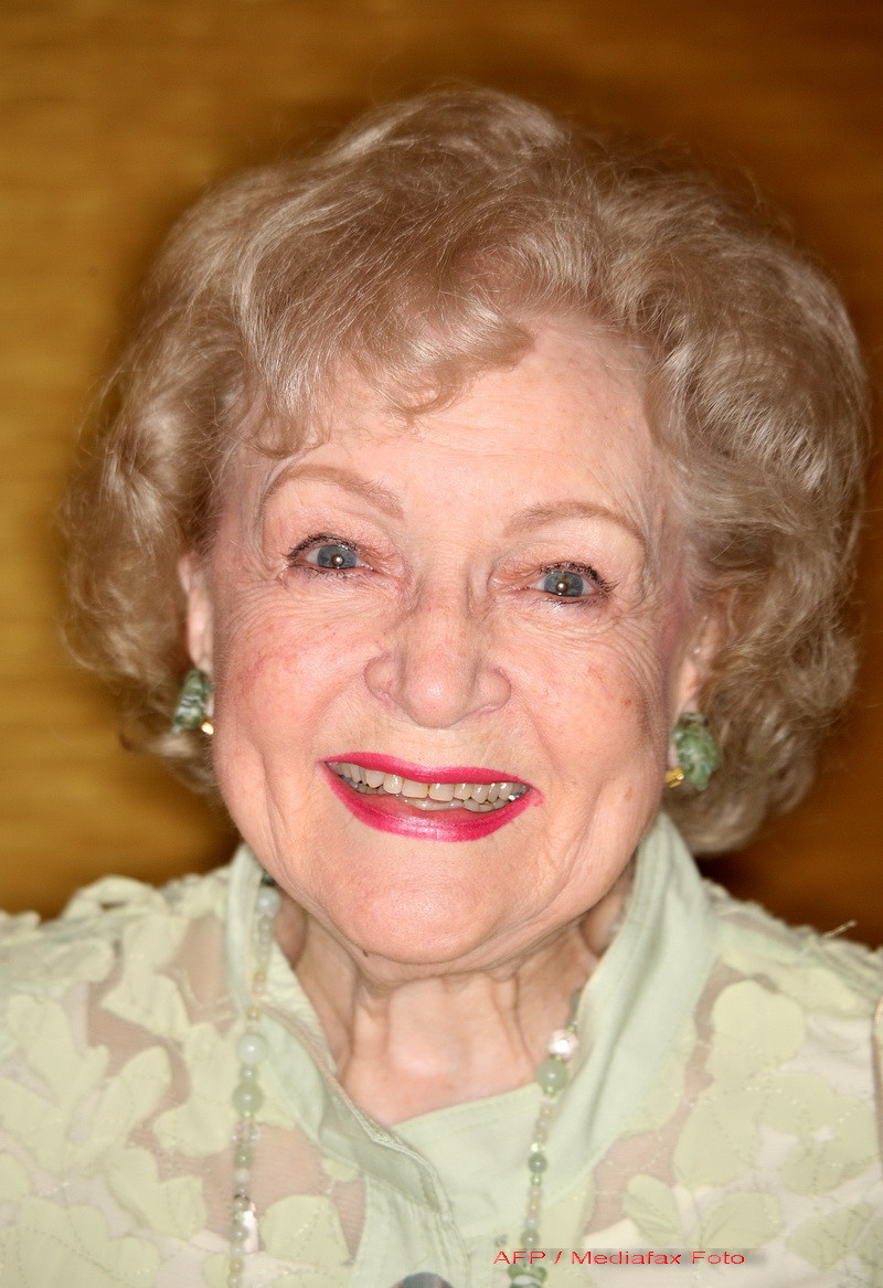 La 88 de ani, Betty White ar vrea o noapte de amor cu Robert Redford