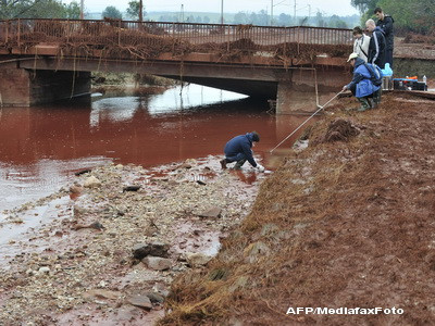 PV: Dezastrul ecologic din Ungaria s-ar putea repeta la Rosia Montana