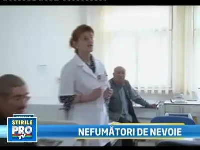 Tot mai multi romani se lasa de fumat de nevoie. Vezi care e reteta