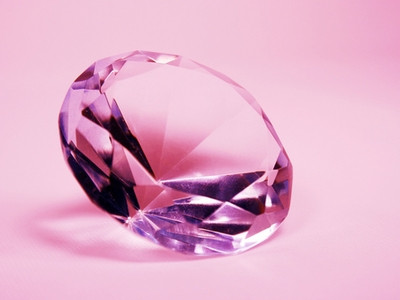 Poti admira, dar nu si cumpara. Un diamant de 28 mil euro, pus in vanzare