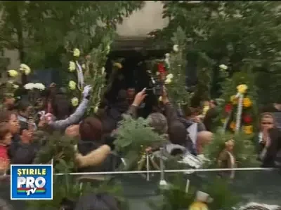 Durere fara margini! 500 de persoane l-au condus pe Andrei pe ultimul drum!