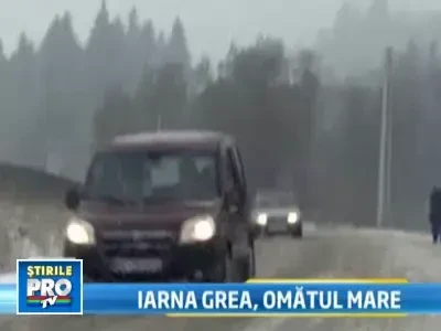 Atentie, soferi! La munte a venit iarna. Echipati-va masinile!