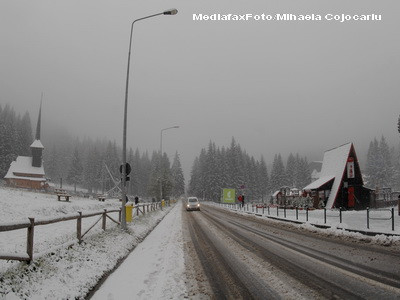 Iarna in nordul tarii! In Pasul Tihuta s-a pus zapada si au fost -2,8 grade