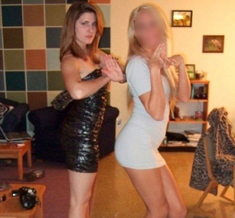 Si-a scris lucrarea de licenta din propriile experiente sexuale