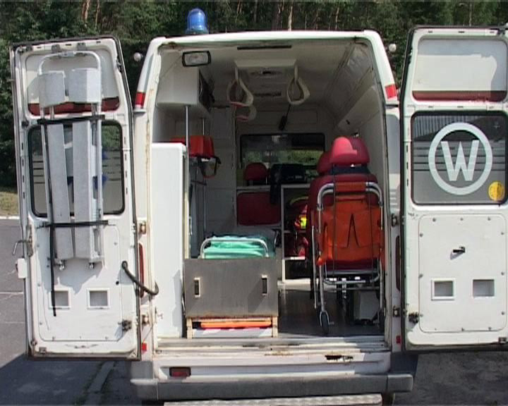 Parinti inconstienti: i-au luat fiului de 15 ani motor. Acum e in spital