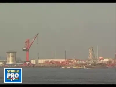 VIDEO! O gaura de cinci metri pe sase intr-un petrolier, dupa o coliziune