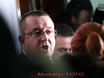 Revista presei: Unde e adevarul in razboiul stimulentelor