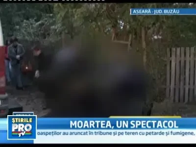 Scene de groaza! O femeie s-a spanzurat in centrul unei comune buzoiene